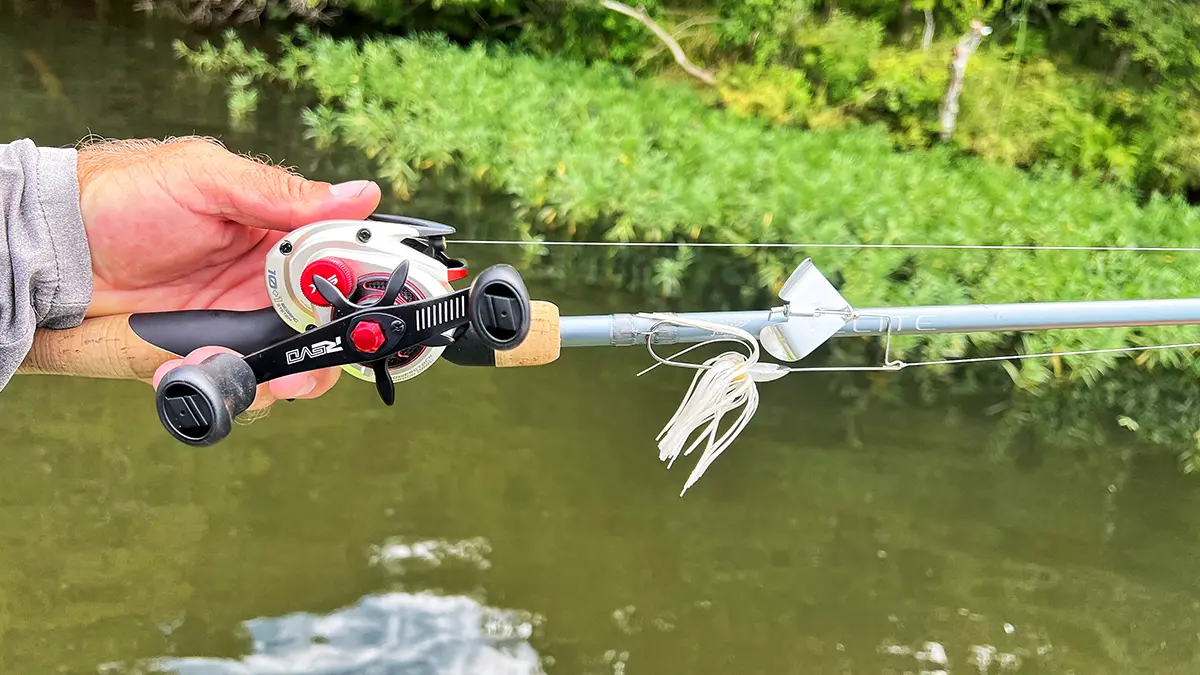 Abu Garcia Revo STX LP Casting Reel poignée latérale