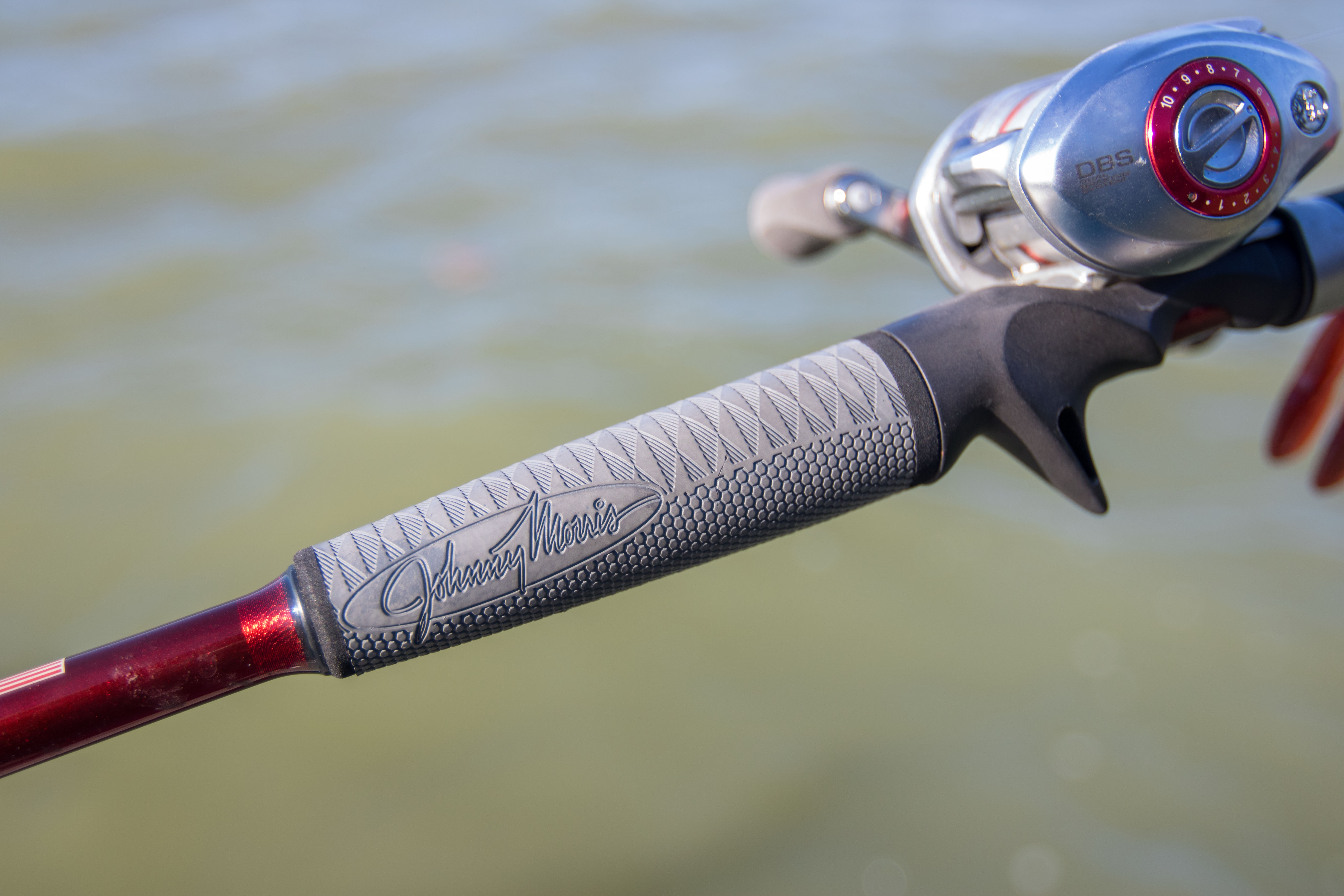 La poignée texturée Winn Grip sur la canne Bass Pro Platinum Signature.